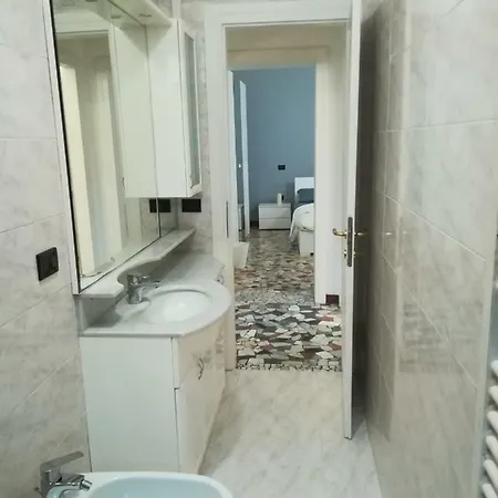 Via Alfieri 23 *