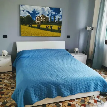 Via Alfieri 23 Apartamento *
